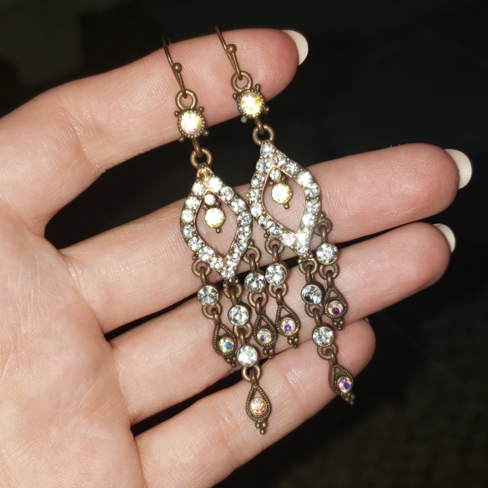 Dangely earrings